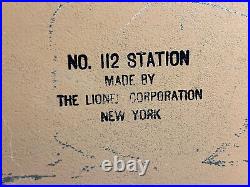 Vtg Pre War Lionel City No 112 Station Stand Gauge Cream & Green Pressed Metal