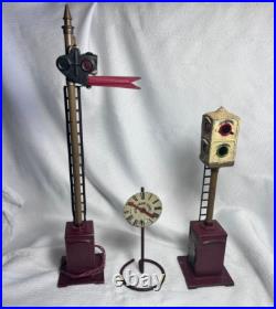 Vtg Pre War Lionel Standard Gauge No 91 Signals No 78 And Train Leaves Clock