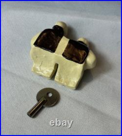 Working Pre War Lionel Craft Wind Up Motorboat With Passengers & Stand Working Pre War Lionel Craft Wind Up Motorboat With Passengers & Stand